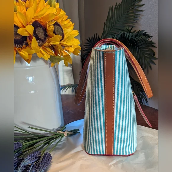 Dooney and Bourke Sena Shopper Tote in SEA FOAM - NWT - Picture 4 of 12